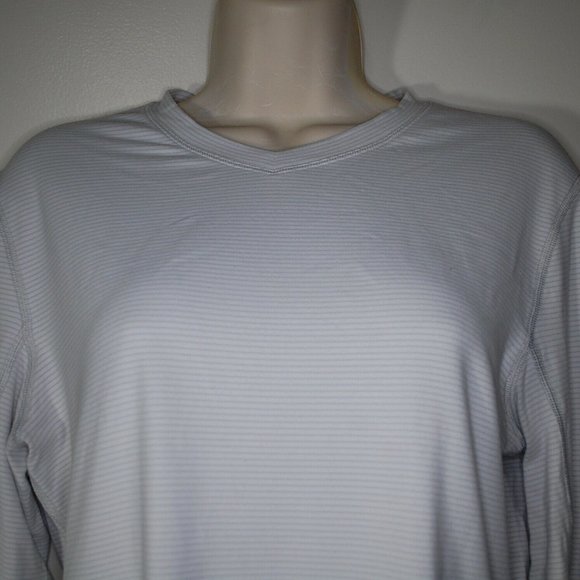 Lululemon Speed V-Neck Long Sleeve Top - Picture 2 of 6